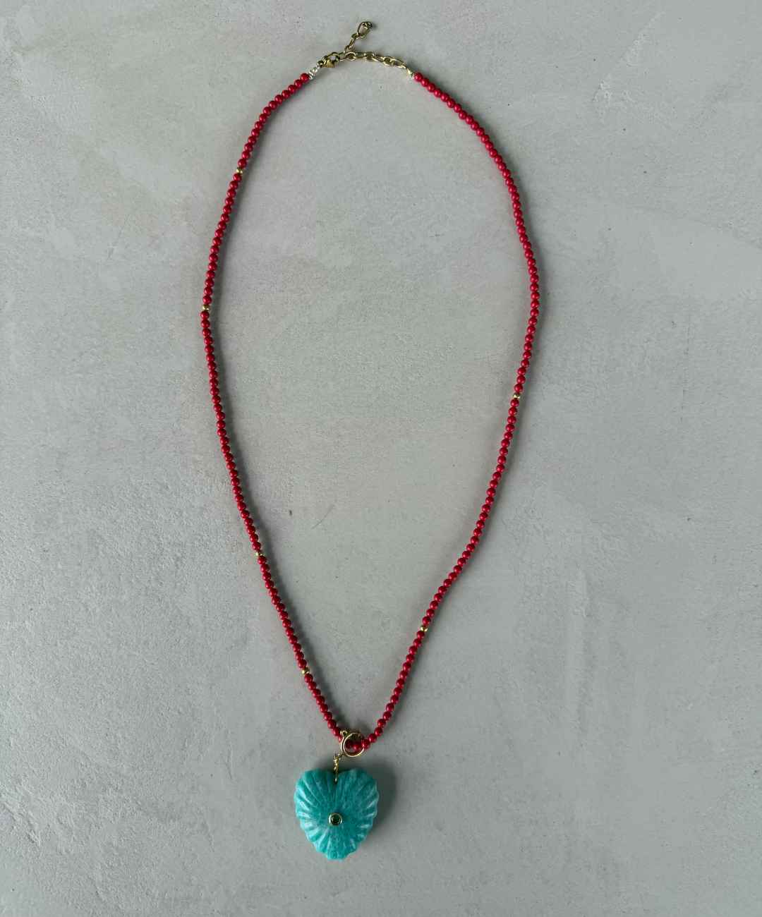 1 - Rood lang turquoise charm Necklace