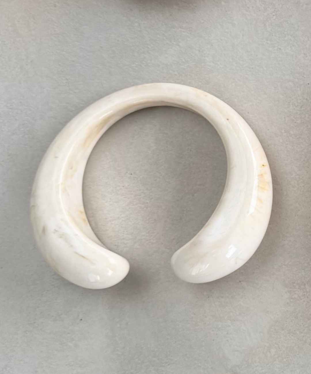 open witte bangle